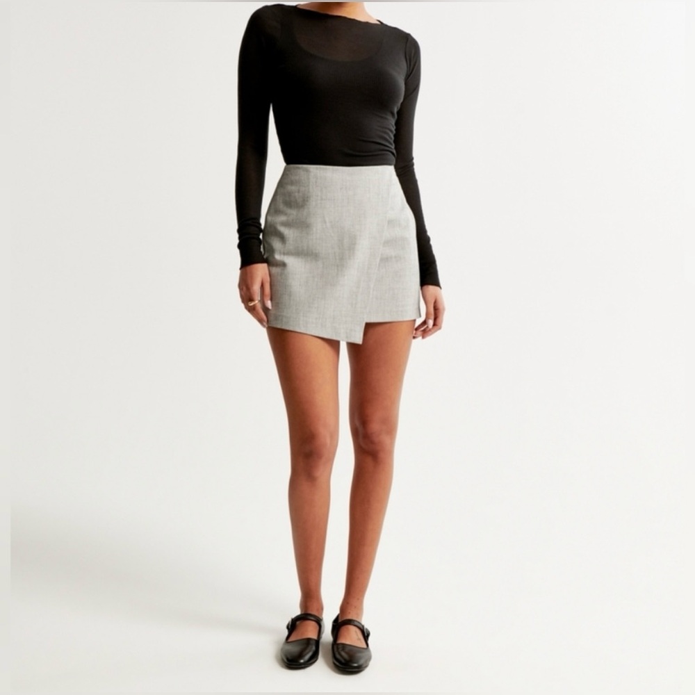 Abercrombie & Fitch Scarlett Mini Wrap Skort | Size Small